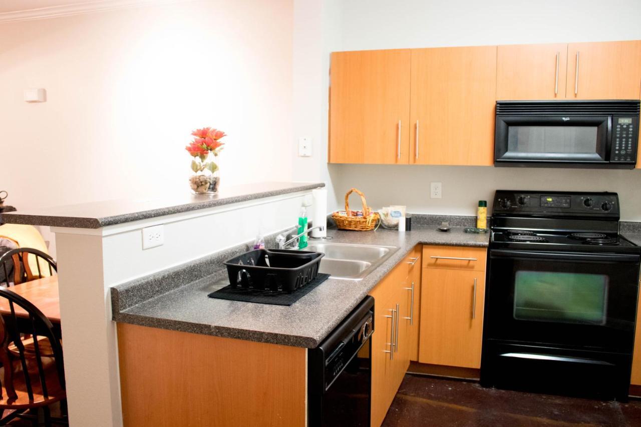 Downtown Dallas Beautiful Poolside Apartment Extérieur photo