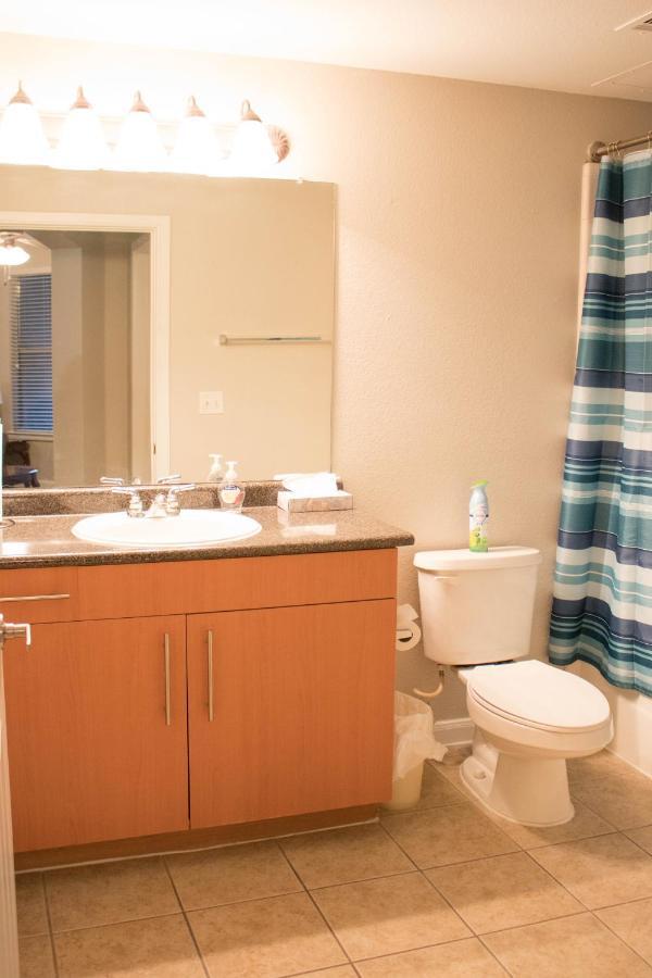 Downtown Dallas Beautiful Poolside Apartment Extérieur photo